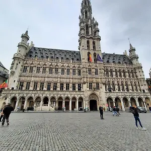 Sleep And Enjoy , Bruxelles Belgio